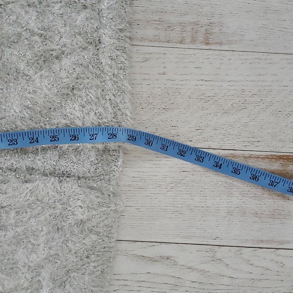 Molly Braken sweater - Picture 6 of 6